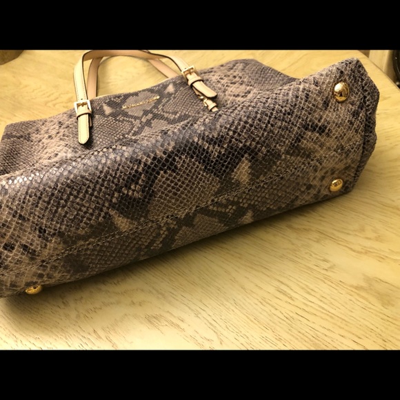 Michael Kors Snakeskin Handbag And Wallet - Picture 4 of 6